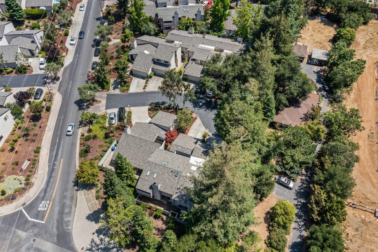 109 Oakland Place, Los Gatos, California 95032, 4 Bedrooms Bedrooms, ,2 BathroomsBathrooms,Residential,For Sale,109 Oakland Place,ML82009985