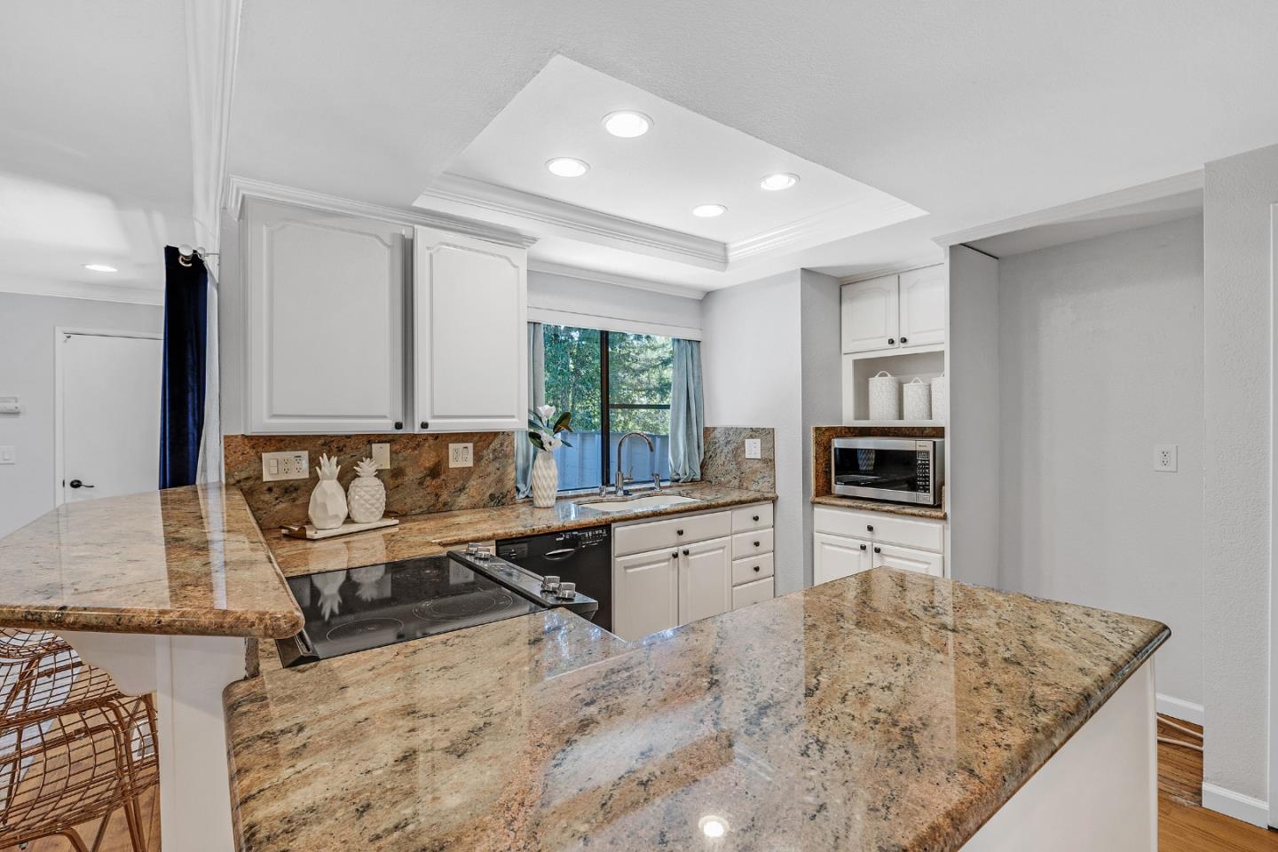 109 Oakland Place, Los Gatos, California 95032, 4 Bedrooms Bedrooms, ,2 BathroomsBathrooms,Residential,For Sale,109 Oakland Place,ML82009985