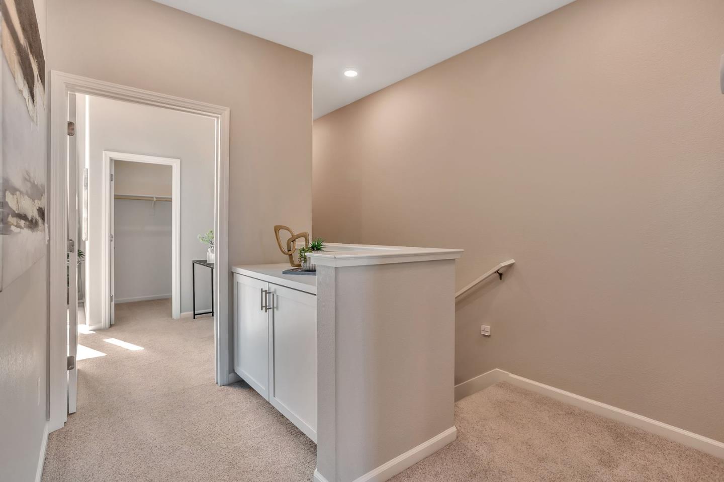 Detail Gallery Image 13 of 47 For 298 Agustin Narvaez St #6,  San Jose,  CA 95136 - 4 Beds | 3/1 Baths