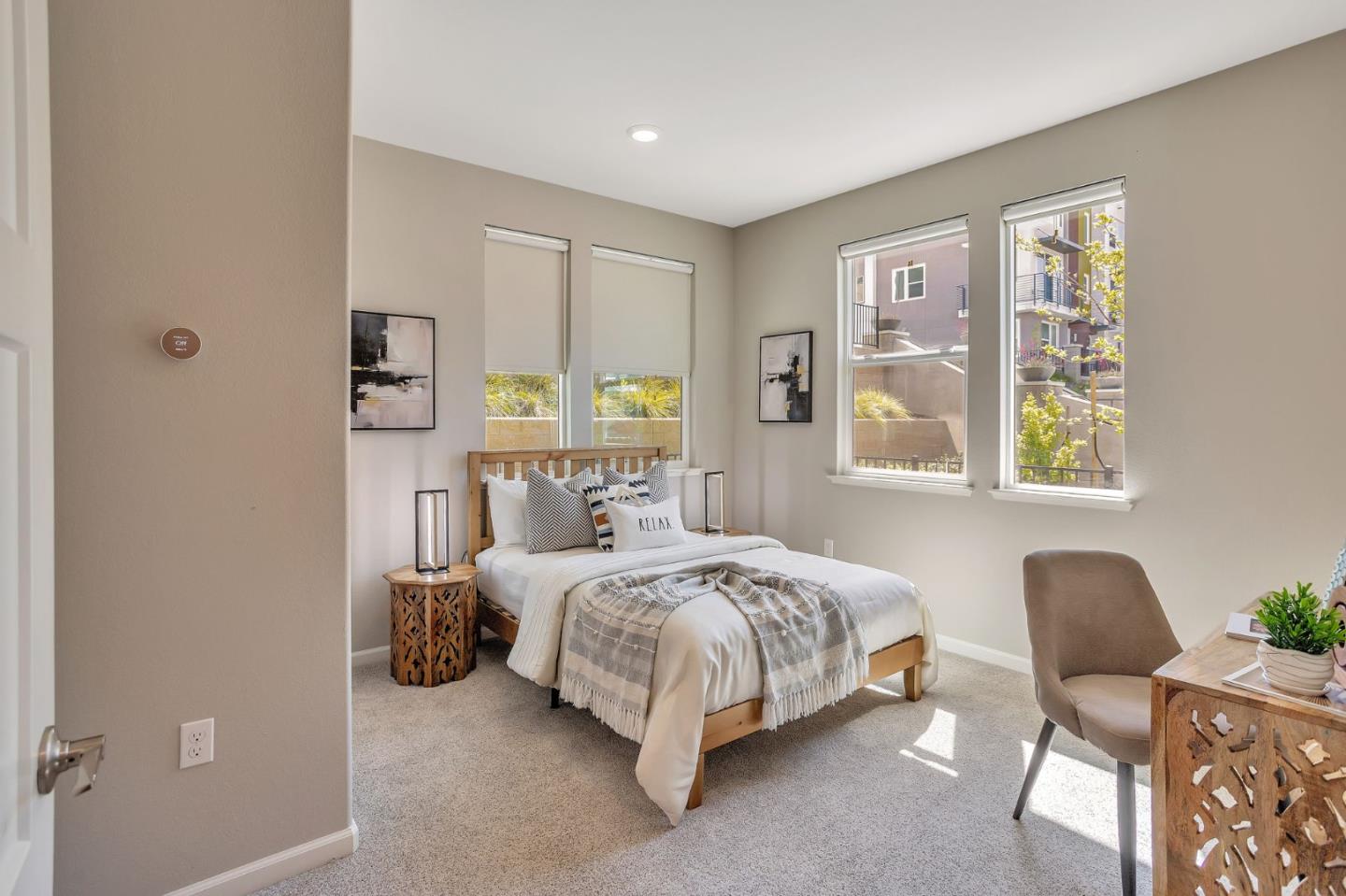 Detail Gallery Image 14 of 47 For 298 Agustin Narvaez St #6,  San Jose,  CA 95136 - 4 Beds | 3/1 Baths