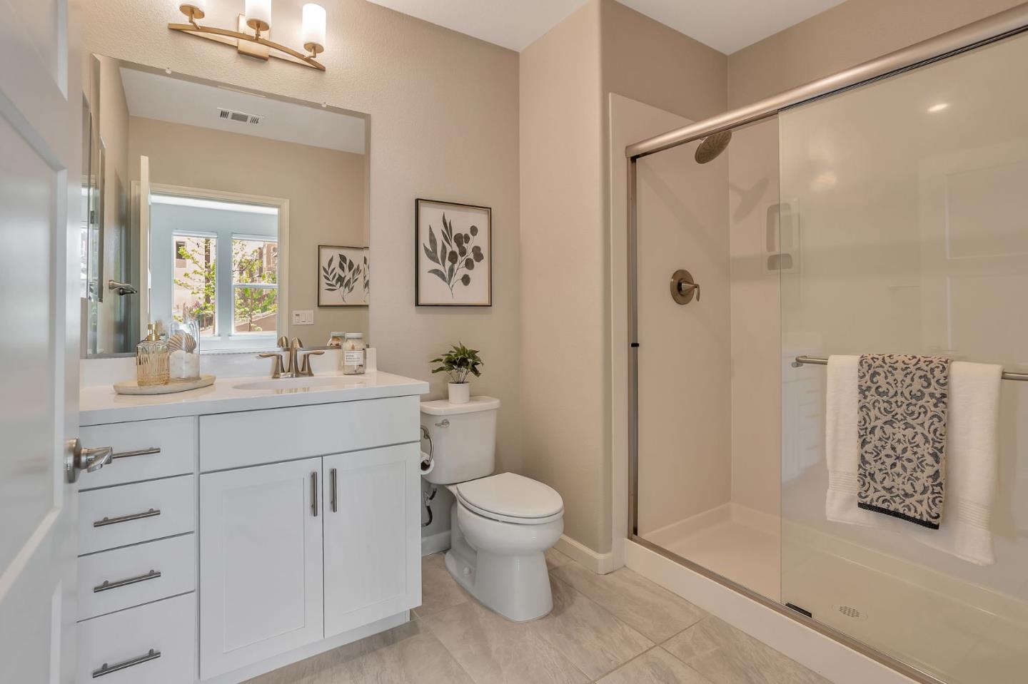 Detail Gallery Image 25 of 47 For 298 Agustin Narvaez St #6,  San Jose,  CA 95136 - 4 Beds | 3/1 Baths