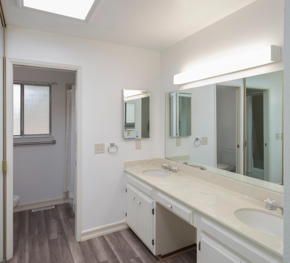 Detail Gallery Image 10 of 20 For 15 Pinehill Way, Monterey,  CA 93940 - 3 Beds | 3 Baths