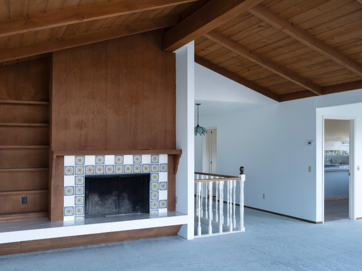 Detail Gallery Image 11 of 20 For 15 Pinehill Way, Monterey,  CA 93940 - 3 Beds | 3 Baths