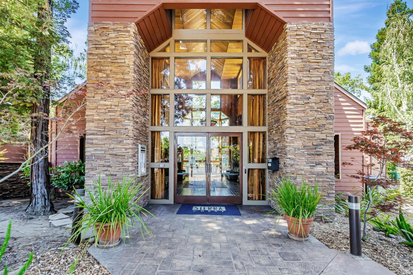 Detail Gallery Image 14 of 20 For 929 Catkin Ct, San Jose,  CA 95128 - 2 Beds | 2 Baths
