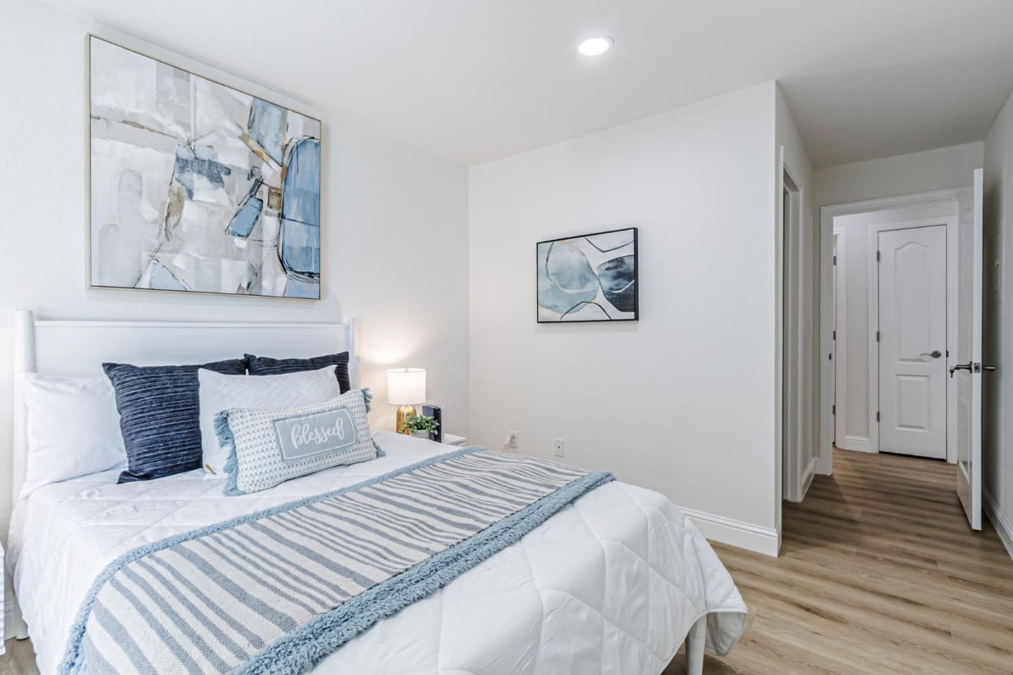 Detail Gallery Image 5 of 20 For 929 Catkin Ct, San Jose,  CA 95128 - 2 Beds | 2 Baths