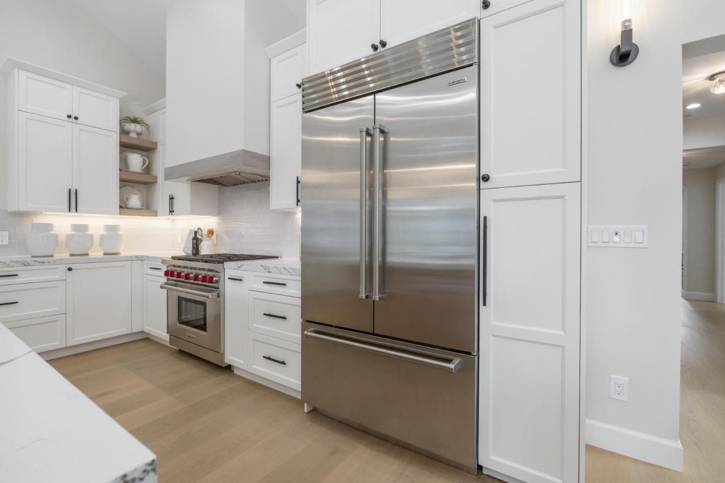 Detail Gallery Image 13 of 38 For 1218 Middlefield Rd, Palo Alto,  CA 94301 - 4 Beds | 4 Baths