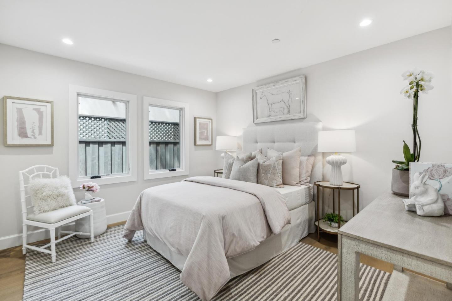 Detail Gallery Image 28 of 38 For 1218 Middlefield Rd, Palo Alto,  CA 94301 - 4 Beds | 4 Baths