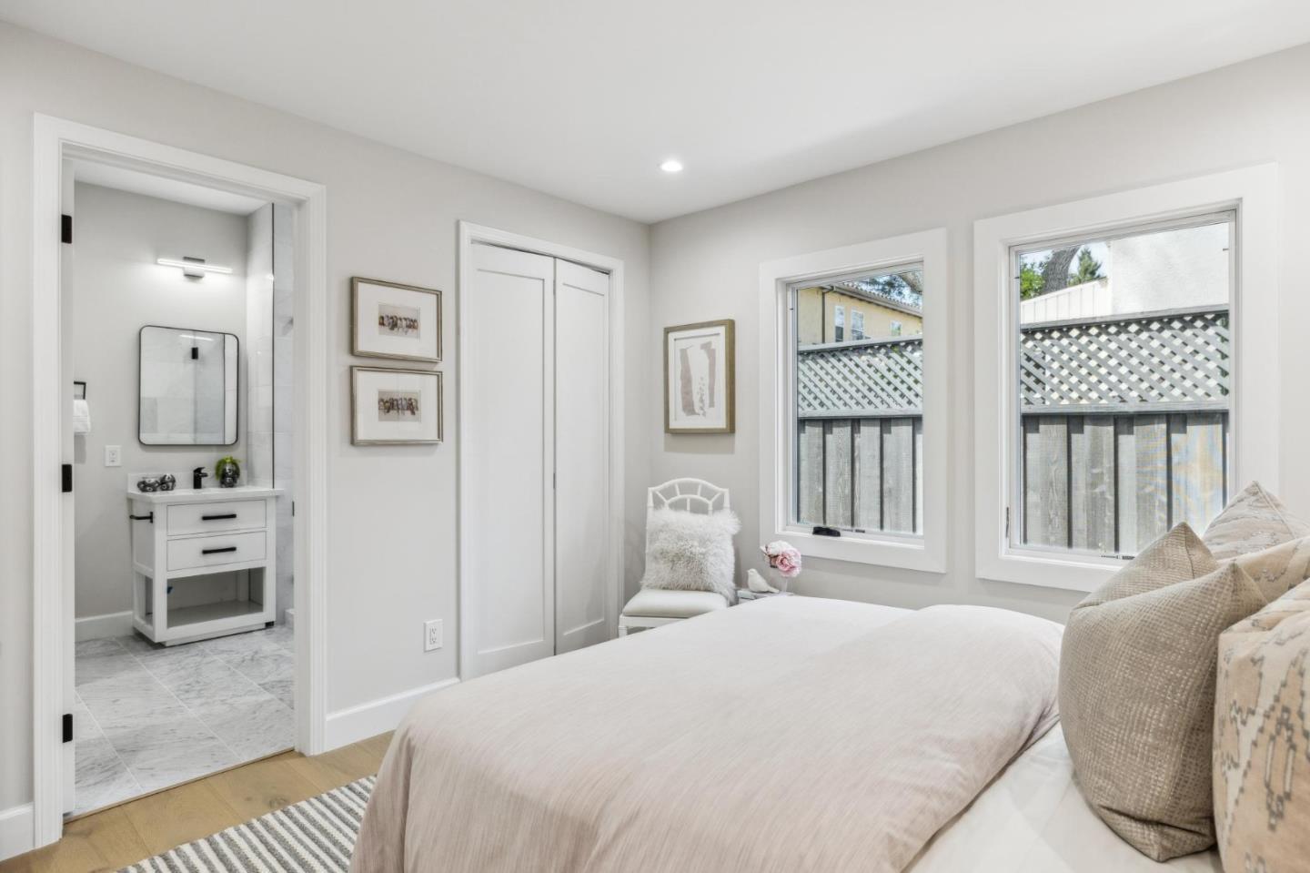 Detail Gallery Image 29 of 38 For 1218 Middlefield Rd, Palo Alto,  CA 94301 - 4 Beds | 4 Baths