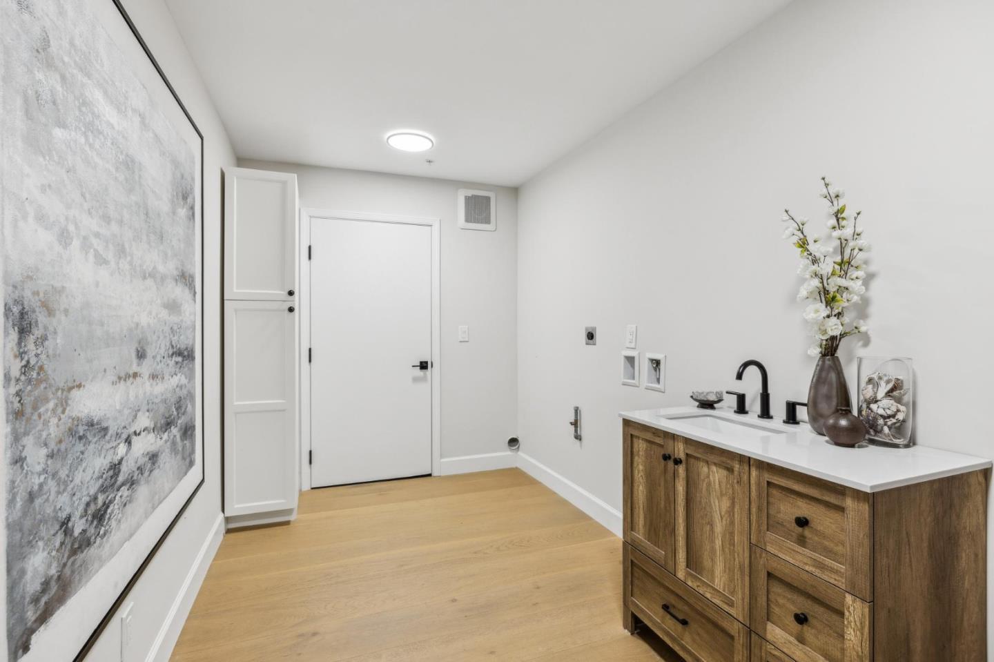 Detail Gallery Image 32 of 38 For 1218 Middlefield Rd, Palo Alto,  CA 94301 - 4 Beds | 4 Baths