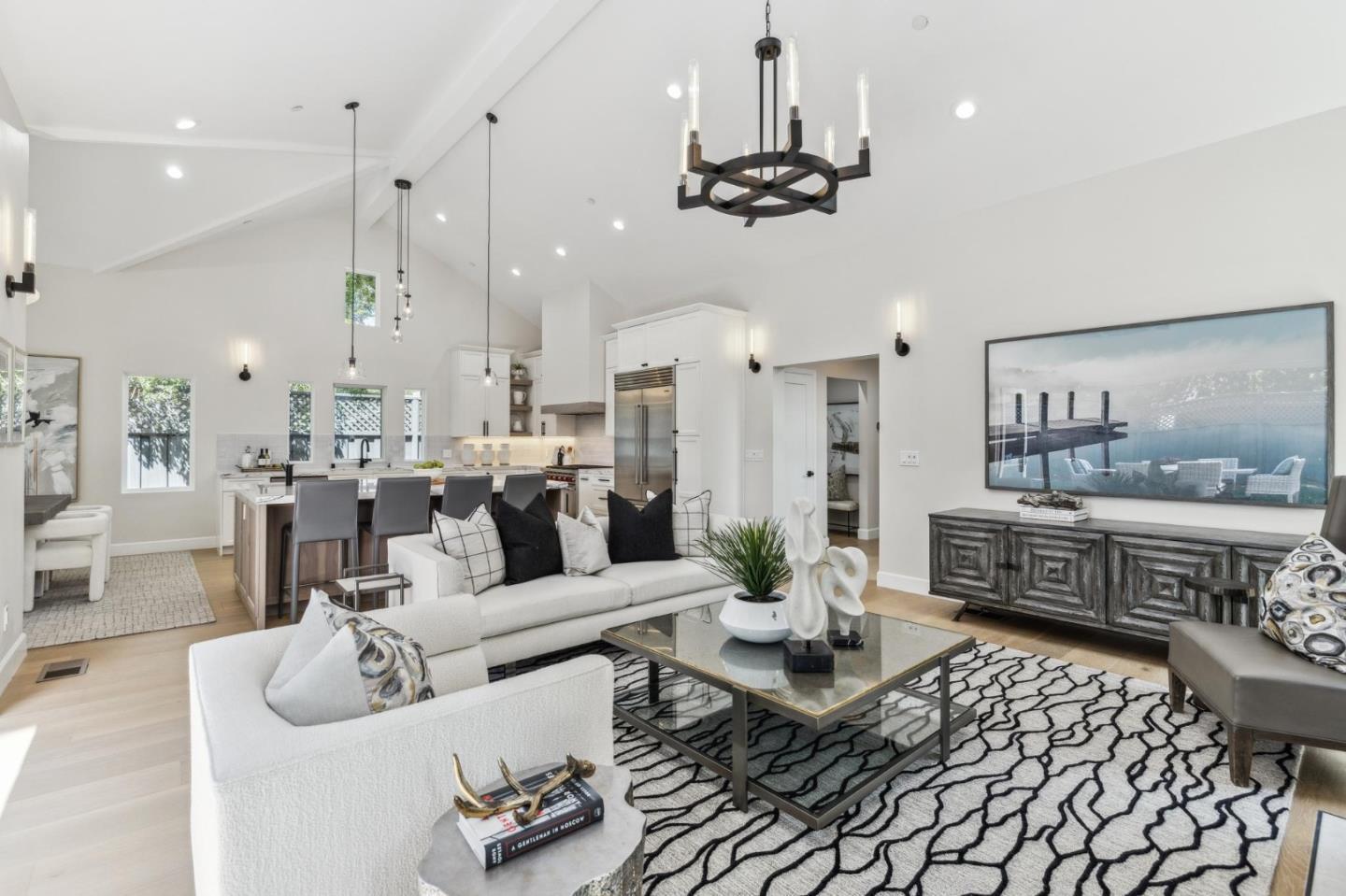 Detail Gallery Image 7 of 38 For 1218 Middlefield Rd, Palo Alto,  CA 94301 - 4 Beds | 4 Baths
