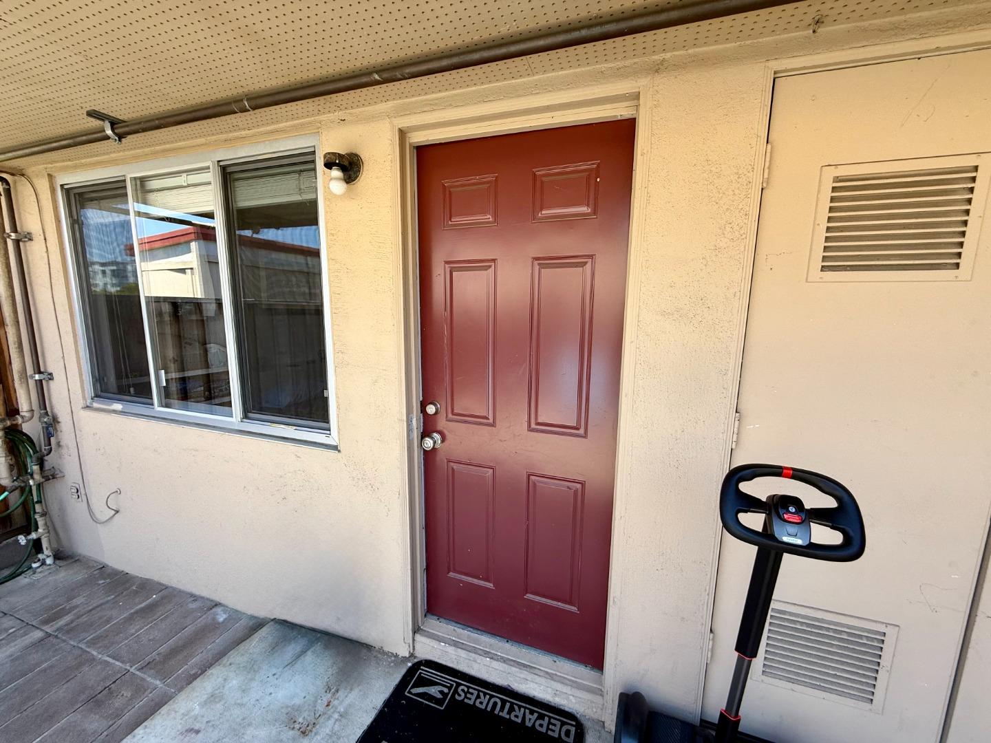 Detail Gallery Image 14 of 18 For 1576 Marina Ct #H,  San Mateo,  CA 94403 - 1 Beds | 1 Baths