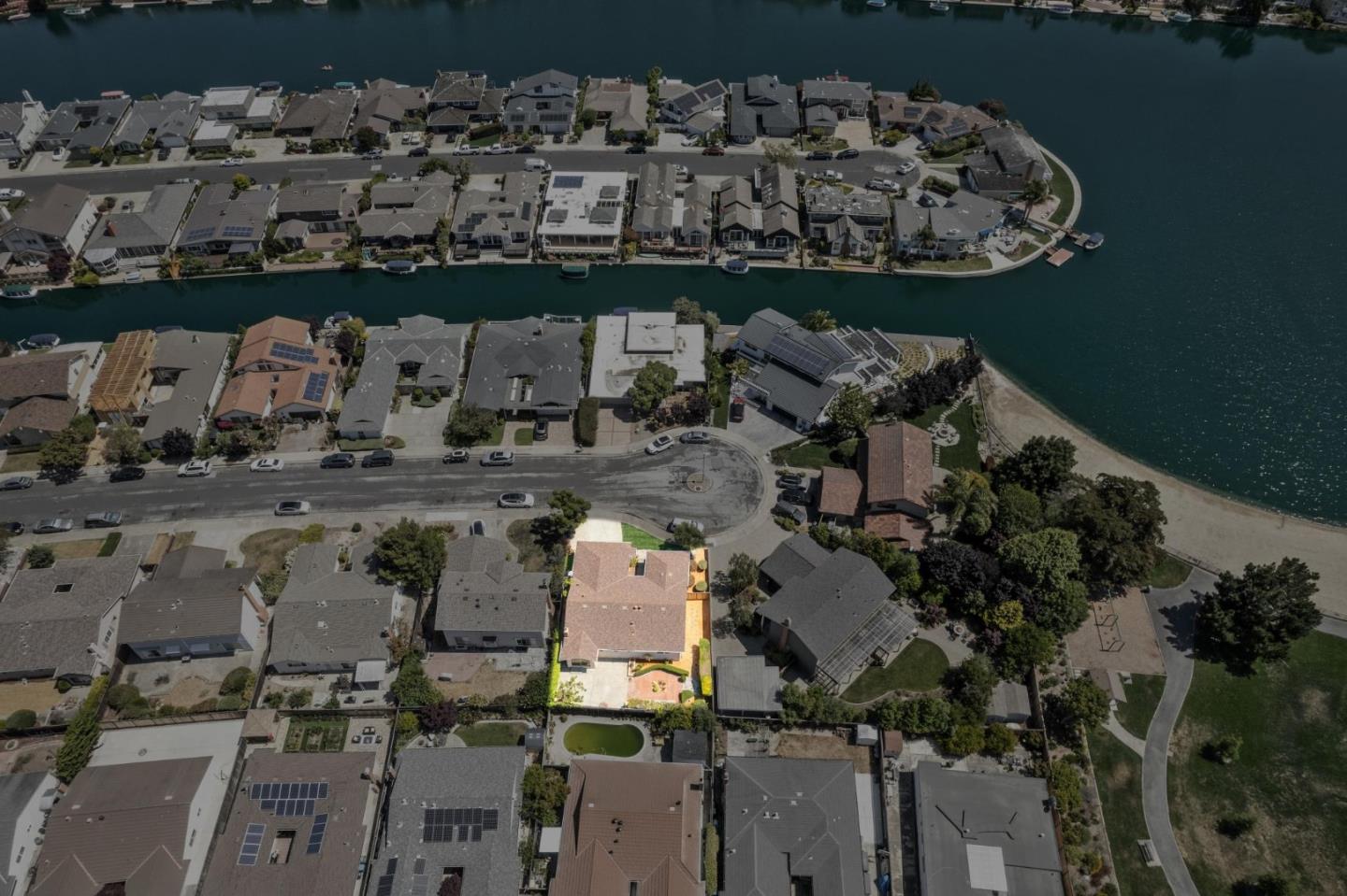 Detail Gallery Image 3 of 48 For 752 Matsonia Dr, Foster City,  CA 94404 - 3 Beds | 2 Baths