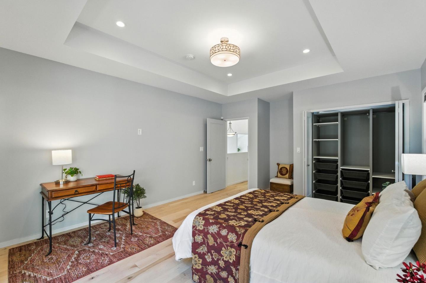 Detail Gallery Image 14 of 46 For 71 Club Dr, San Carlos,  CA 94070 - 4 Beds | 3 Baths
