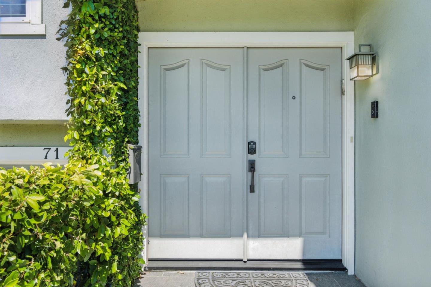Detail Gallery Image 2 of 46 For 71 Club Dr, San Carlos,  CA 94070 - 4 Beds | 3 Baths