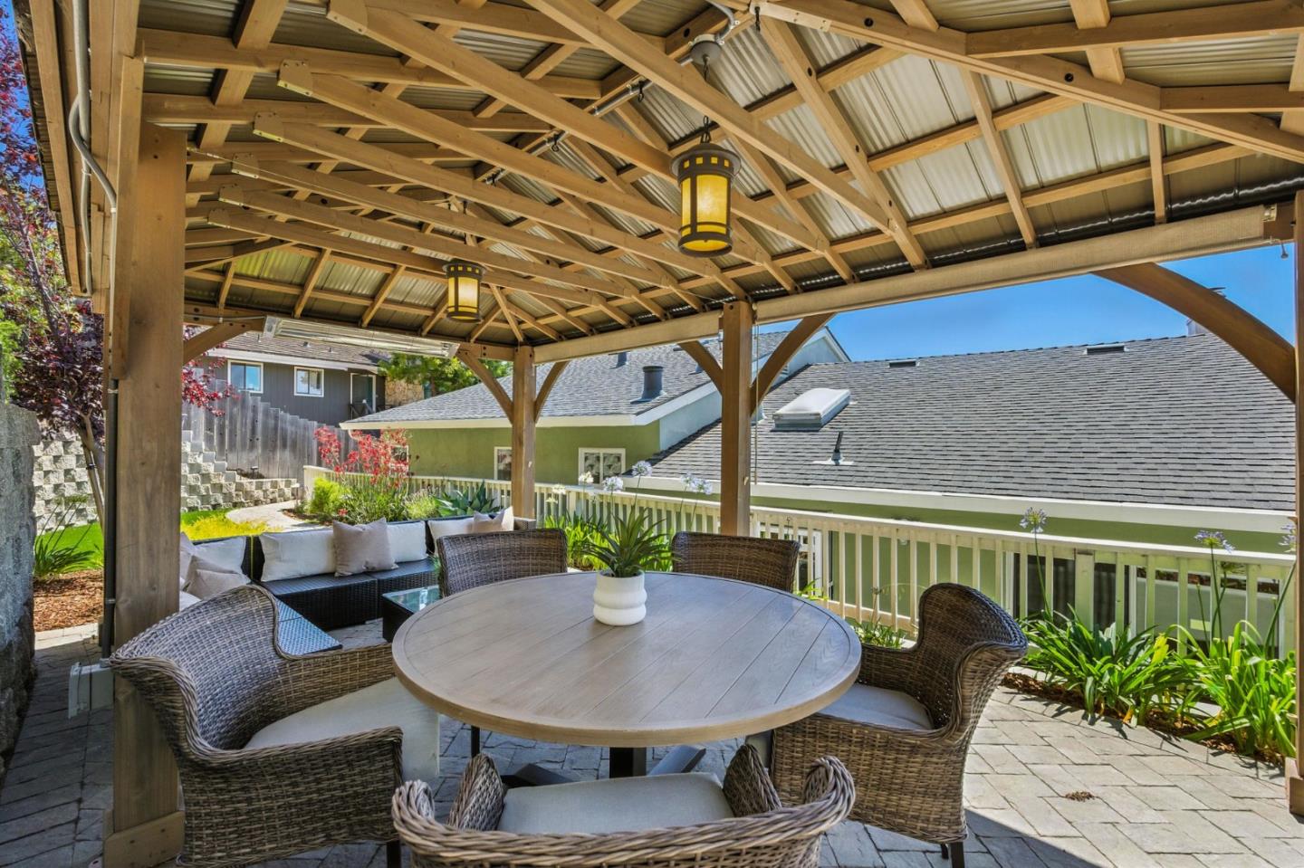 Detail Gallery Image 30 of 46 For 71 Club Dr, San Carlos,  CA 94070 - 4 Beds | 3 Baths