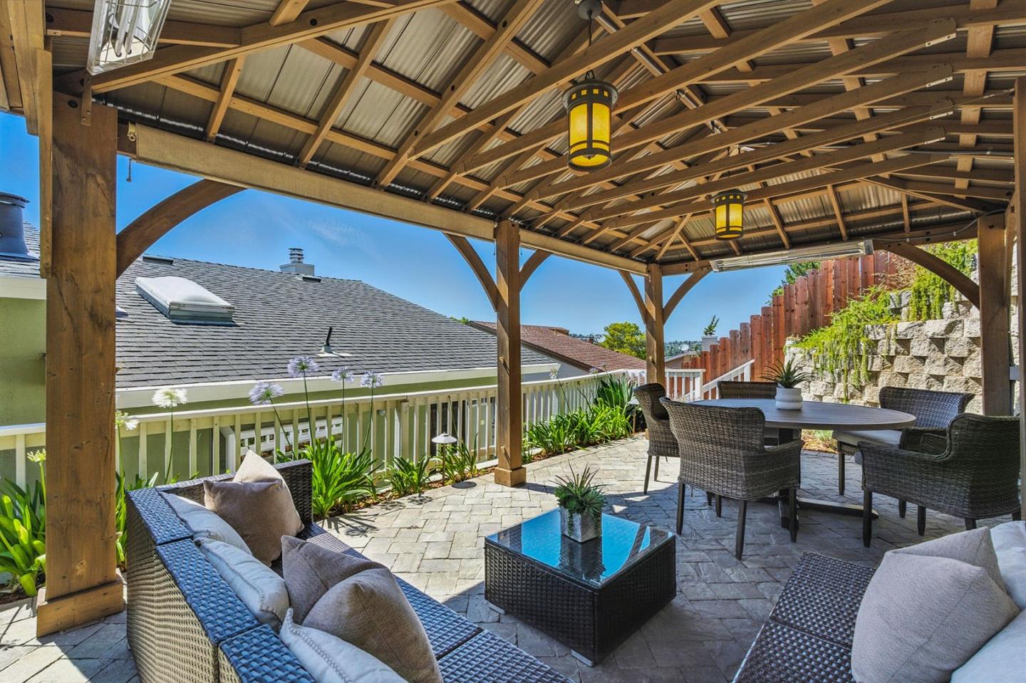 Detail Gallery Image 33 of 46 For 71 Club Dr, San Carlos,  CA 94070 - 4 Beds | 3 Baths