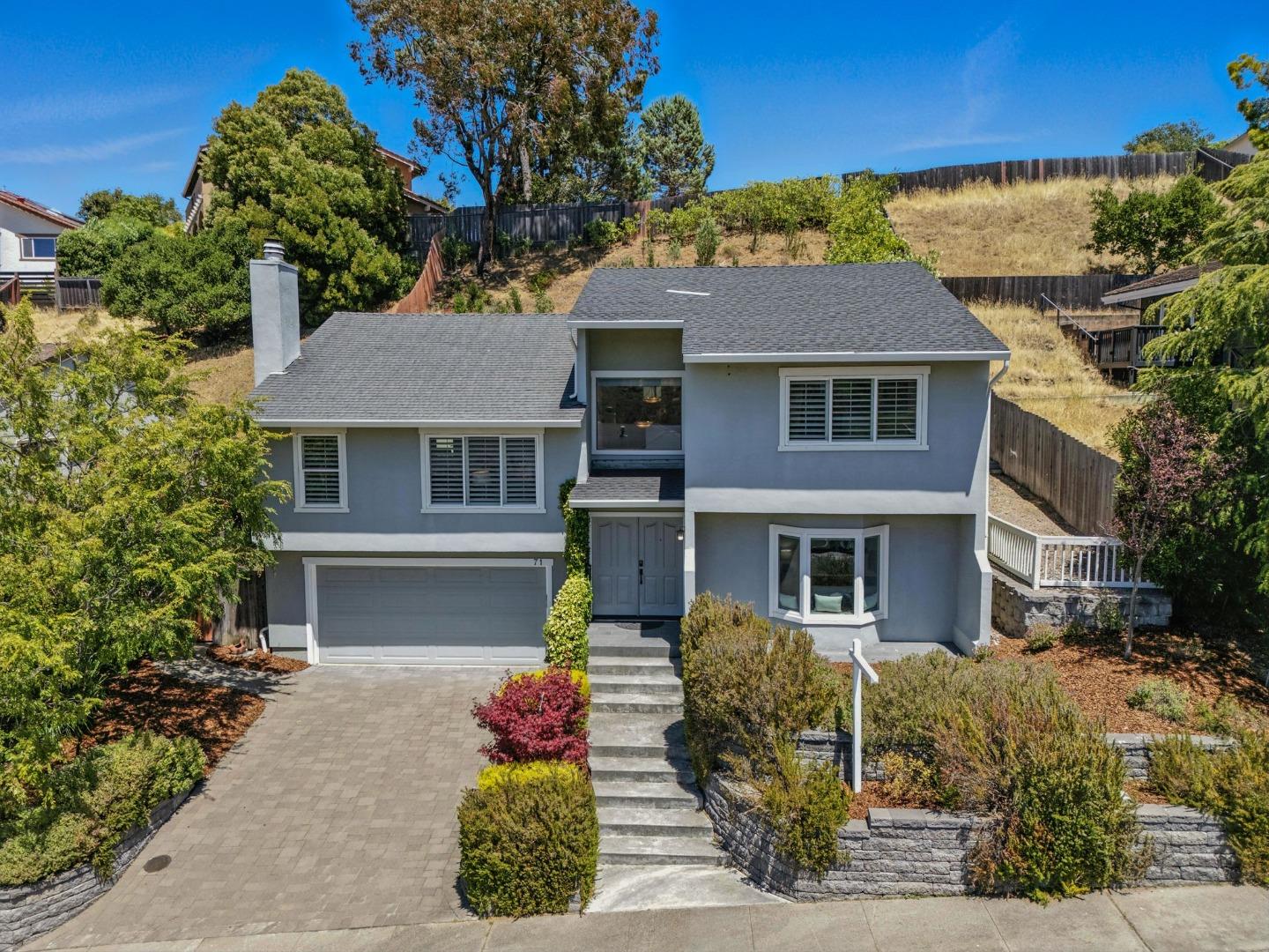 Detail Gallery Image 45 of 46 For 71 Club Dr, San Carlos,  CA 94070 - 4 Beds | 3 Baths