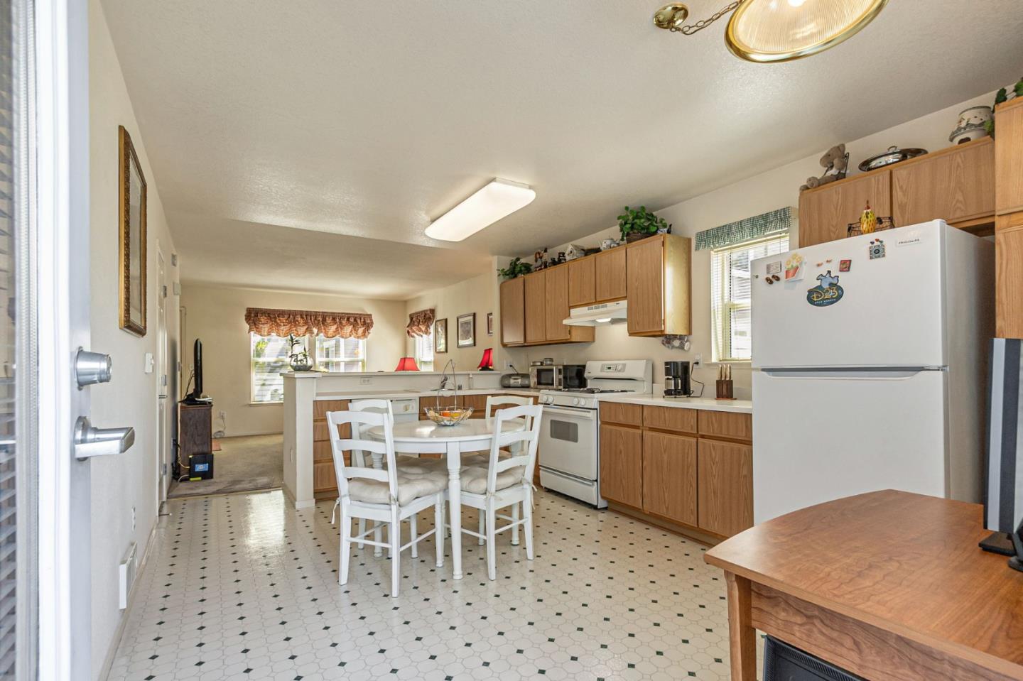 Detail Gallery Image 13 of 50 For 2045 E San Antonio St, San Jose,  CA 95116 - 2 Beds | 1/1 Baths