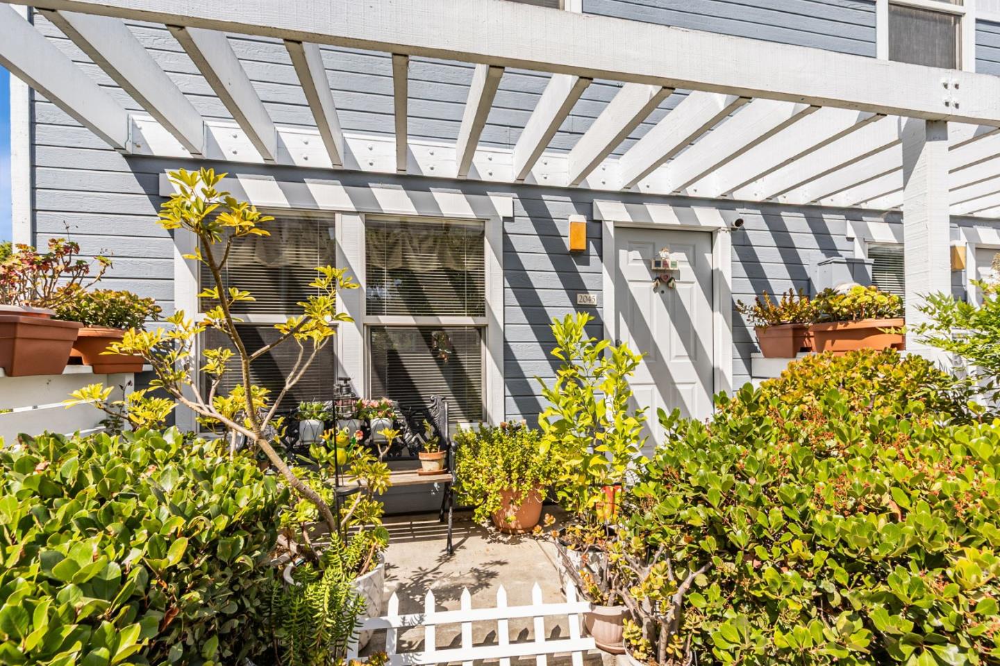 Detail Gallery Image 6 of 50 For 2045 E San Antonio St, San Jose,  CA 95116 - 2 Beds | 1/1 Baths