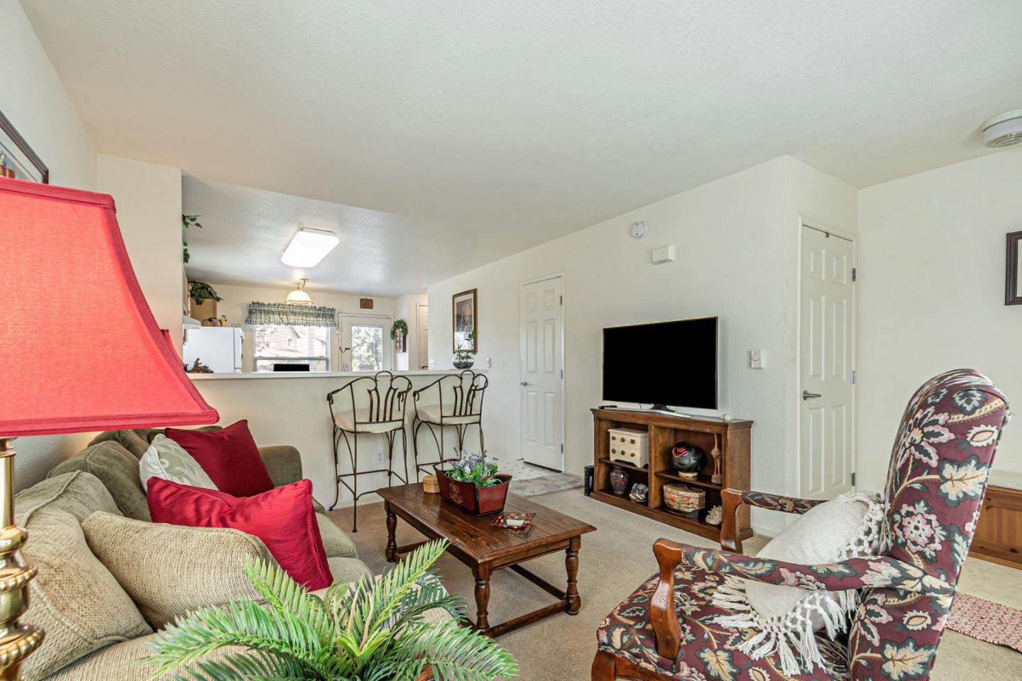 Detail Gallery Image 9 of 50 For 2045 E San Antonio St, San Jose,  CA 95116 - 2 Beds | 1/1 Baths