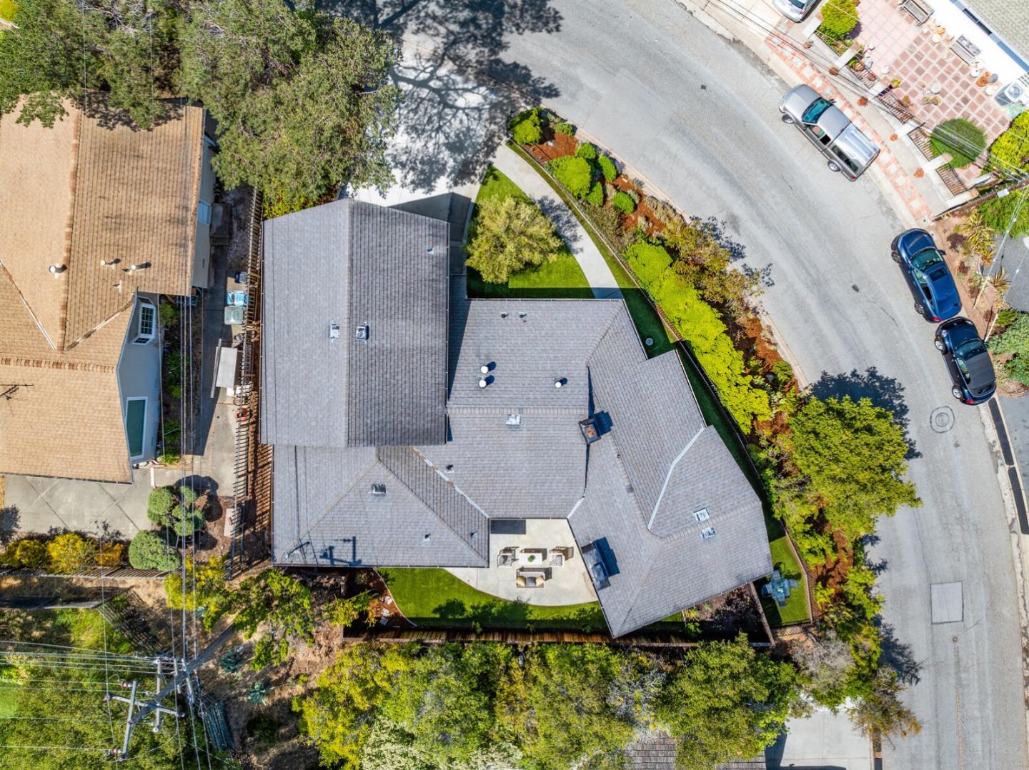 Detail Gallery Image 22 of 25 For 224 Lyndhurst Ave, Belmont,  CA 94002 - 3 Beds | 2 Baths