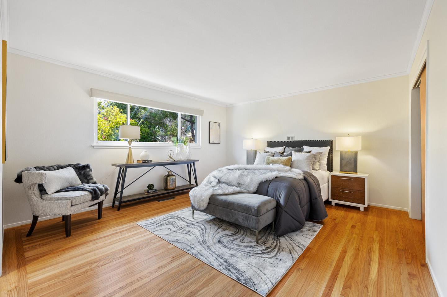 Detail Gallery Image 9 of 25 For 224 Lyndhurst Ave, Belmont,  CA 94002 - 3 Beds | 2 Baths