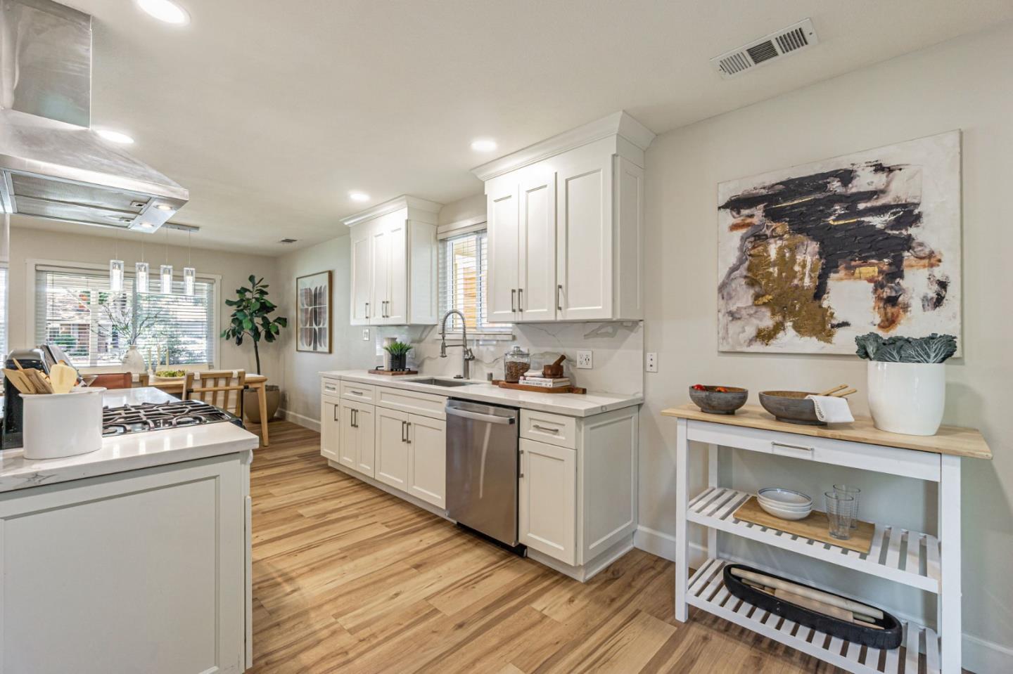 Detail Gallery Image 8 of 24 For 1742 Shirley Dr, Pleasant Hill,  CA 94523 - 3 Beds | 1 Baths