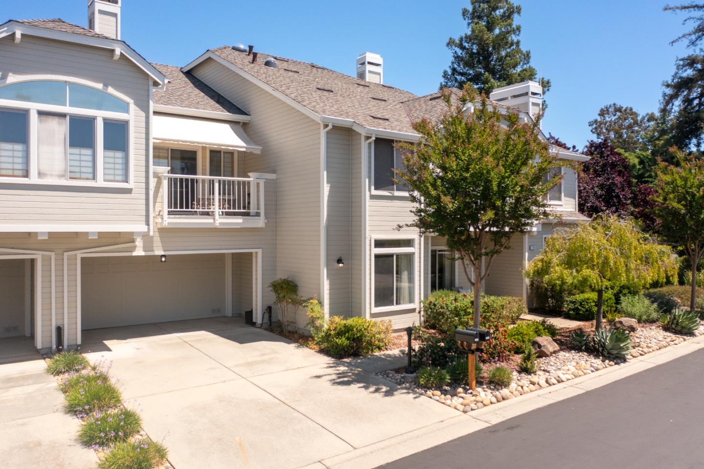 Detail Gallery Image 2 of 38 For 7792 Prestwick Cir, San Jose,  CA 95135 - 2 Beds | 2 Baths