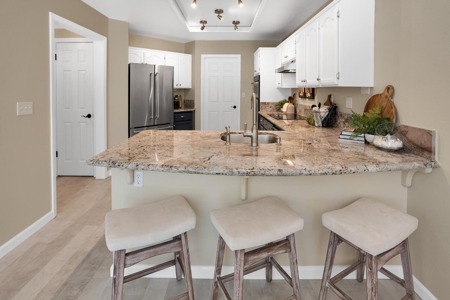 Detail Gallery Image 20 of 38 For 7792 Prestwick Cir, San Jose,  CA 95135 - 2 Beds | 2 Baths
