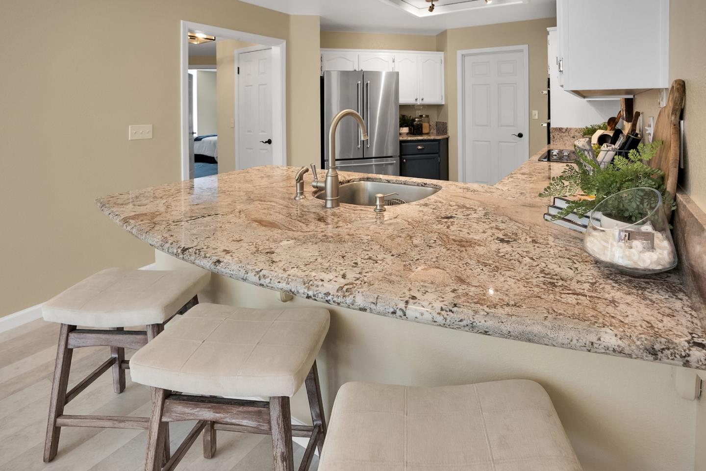 Detail Gallery Image 21 of 38 For 7792 Prestwick Cir, San Jose,  CA 95135 - 2 Beds | 2 Baths