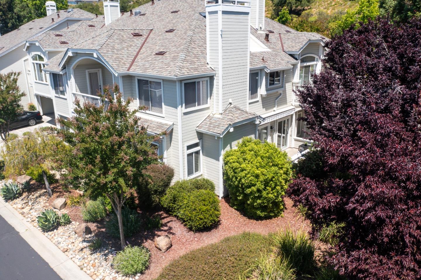 Detail Gallery Image 4 of 38 For 7792 Prestwick Cir, San Jose,  CA 95135 - 2 Beds | 2 Baths