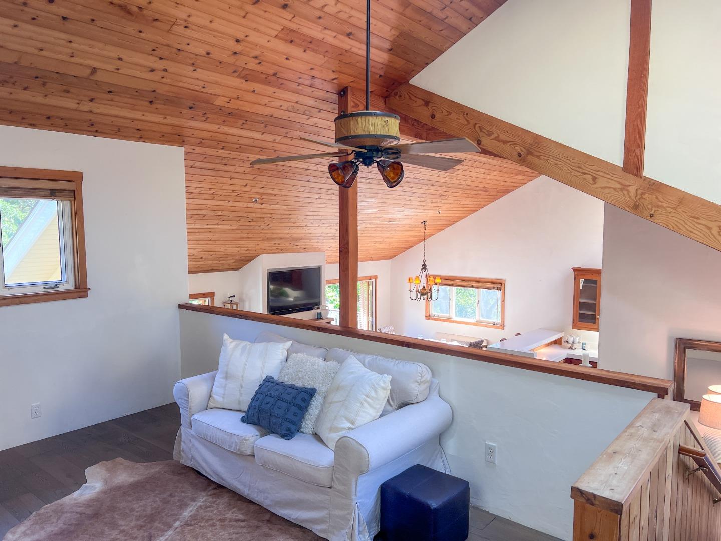 Detail Gallery Image 16 of 44 For 442 Corral De Tierra Rd, Salinas,  CA 93908 - 3 Beds | 2/1 Baths