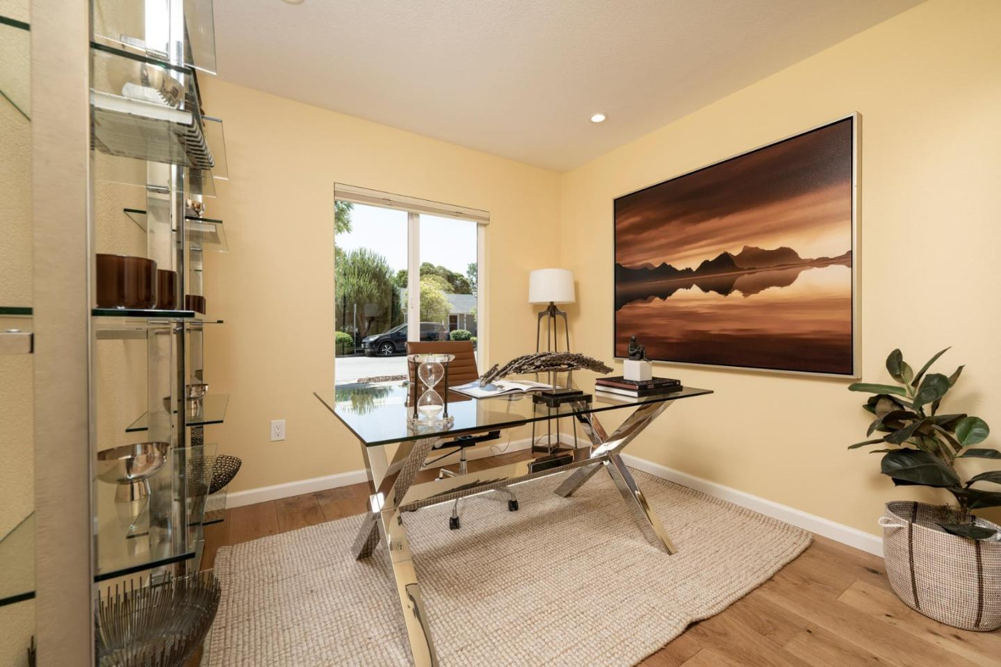 Detail Gallery Image 10 of 19 For 1024 Inverness Dr, San Carlos,  CA 94070 - 2 Beds | 1/1 Baths