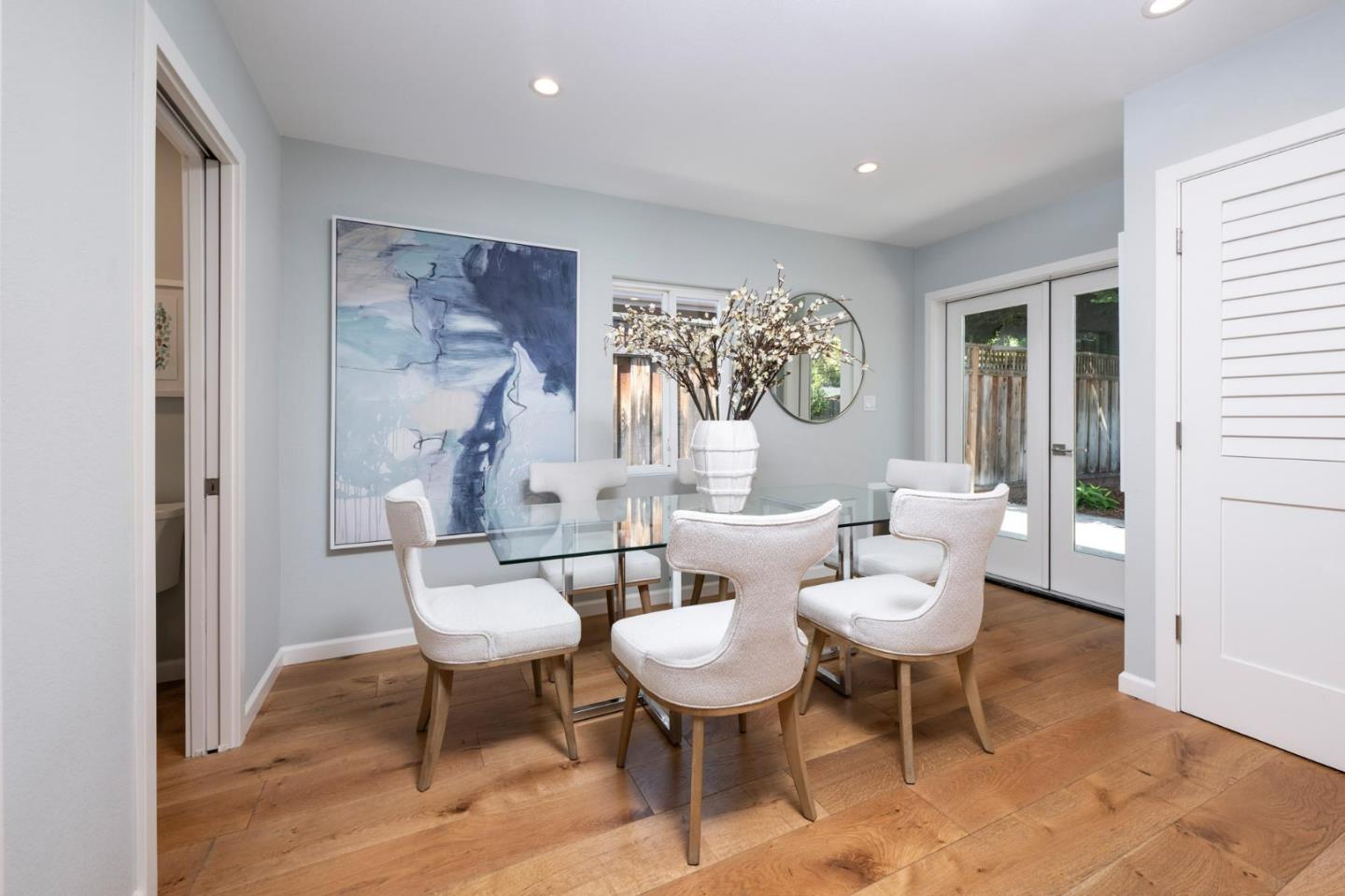 Detail Gallery Image 7 of 19 For 1024 Inverness Dr, San Carlos,  CA 94070 - 2 Beds | 1/1 Baths