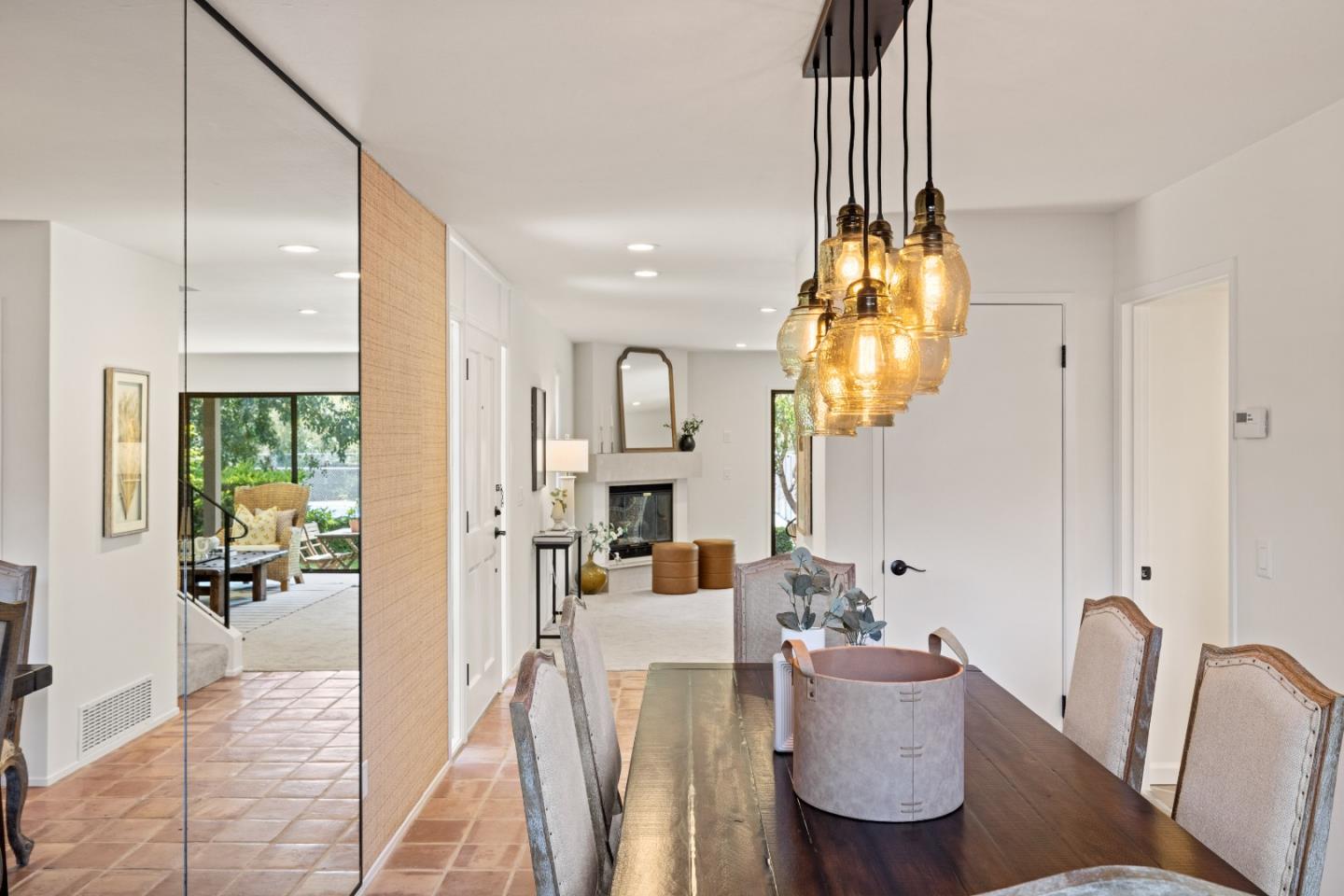 Detail Gallery Image 13 of 51 For 3850 Rio Rd #7,  Carmel,  CA 93923 - 2 Beds | 2/1 Baths