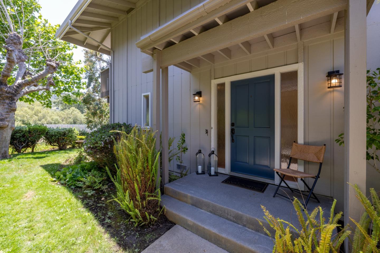 Detail Gallery Image 2 of 51 For 3850 Rio Rd #7,  Carmel,  CA 93923 - 2 Beds | 2/1 Baths