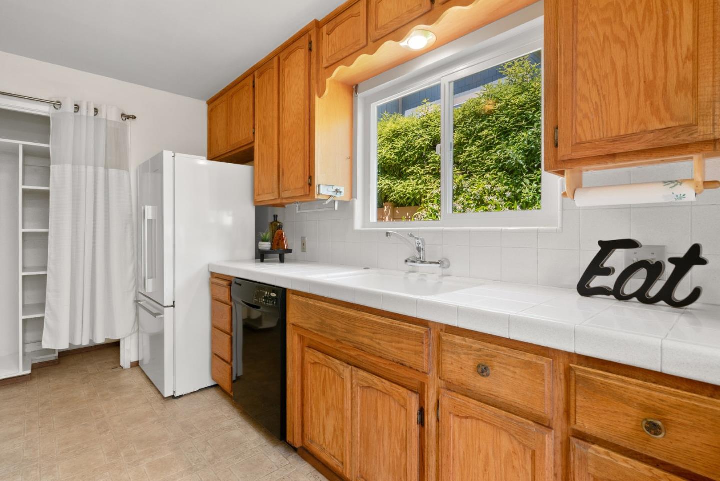 Detail Gallery Image 12 of 40 For 816 Pelton Ave, Santa Cruz,  CA 95060 - 3 Beds | 2 Baths