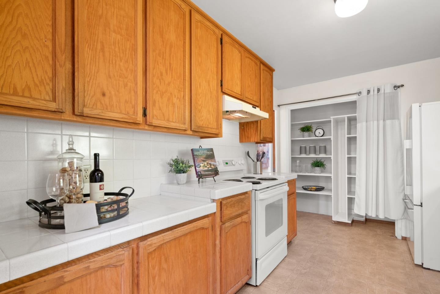 Detail Gallery Image 13 of 40 For 816 Pelton Ave, Santa Cruz,  CA 95060 - 3 Beds | 2 Baths