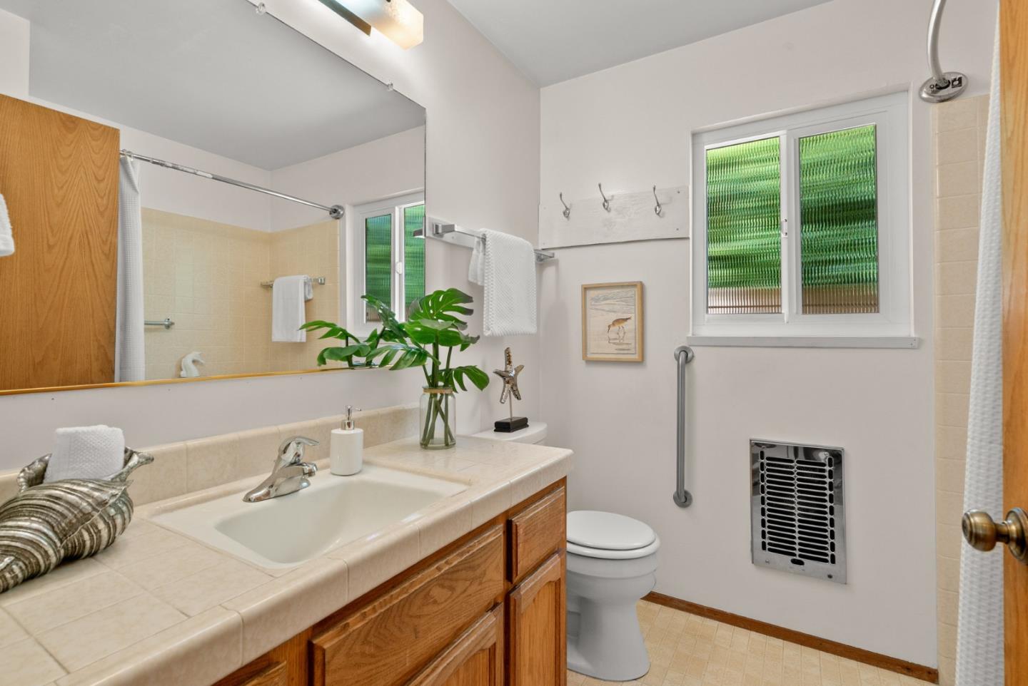 Detail Gallery Image 26 of 40 For 816 Pelton Ave, Santa Cruz,  CA 95060 - 3 Beds | 2 Baths
