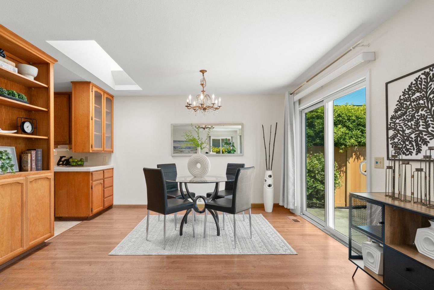 Detail Gallery Image 8 of 40 For 816 Pelton Ave, Santa Cruz,  CA 95060 - 3 Beds | 2 Baths