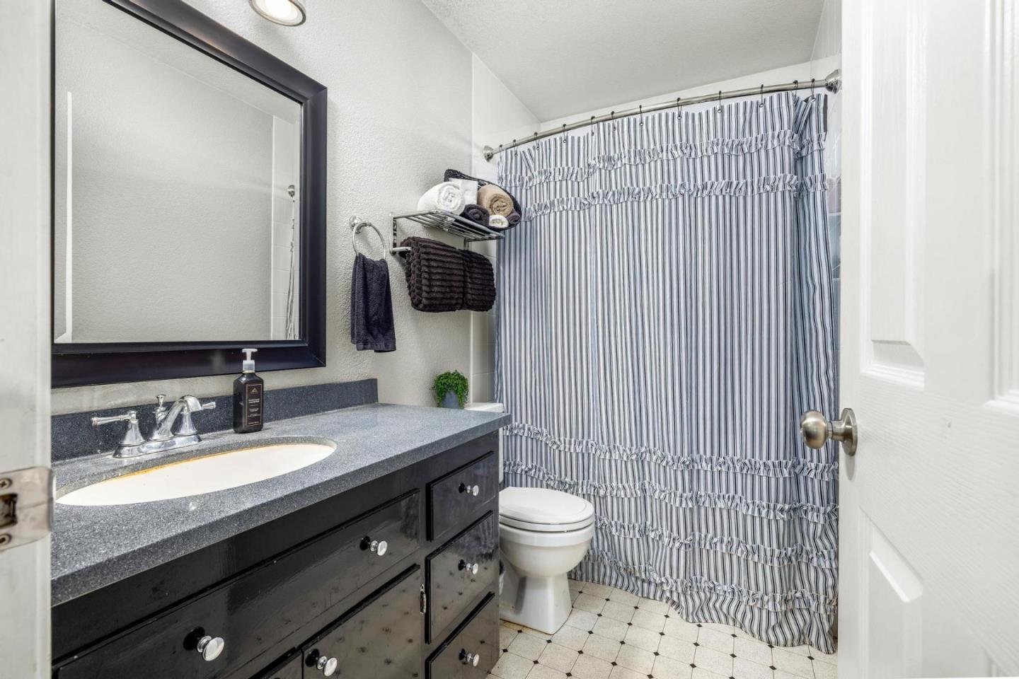 Detail Gallery Image 26 of 33 For 3232 Hummingbird Ln, Modesto,  CA 95356 - 4 Beds | 2 Baths