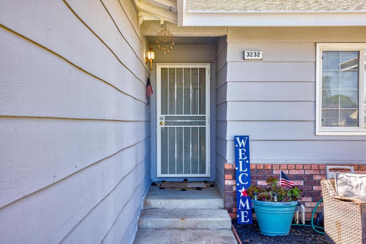 Detail Gallery Image 7 of 33 For 3232 Hummingbird Ln, Modesto,  CA 95356 - 4 Beds | 2 Baths
