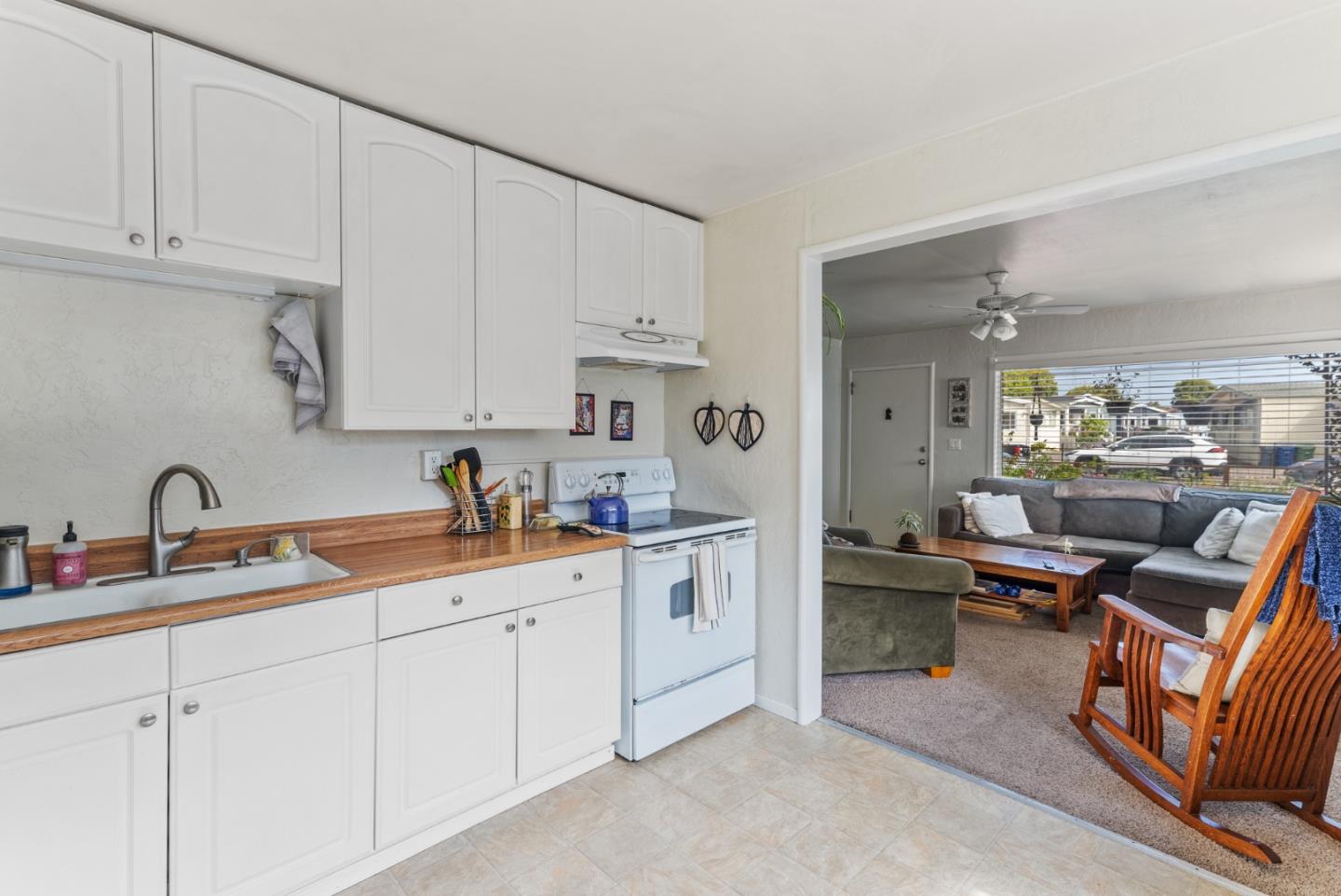 Detail Gallery Image 14 of 39 For 1450 Merrill St, Santa Cruz,  CA 95062 - – Beds | – Baths