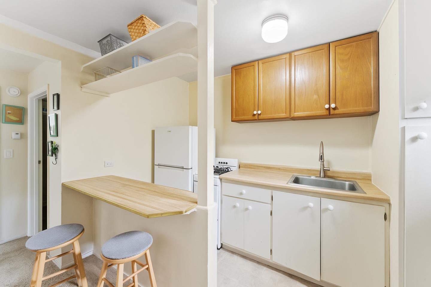 Detail Gallery Image 18 of 39 For 1450 Merrill St, Santa Cruz,  CA 95062 - – Beds | – Baths
