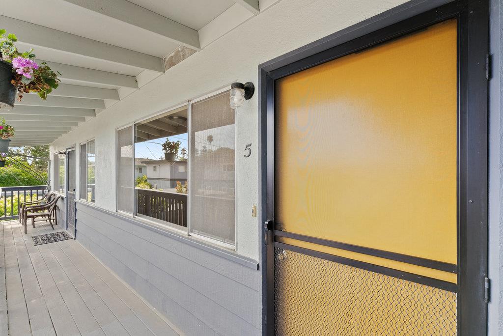 Detail Gallery Image 30 of 39 For 1450 Merrill St, Santa Cruz,  CA 95062 - – Beds | – Baths