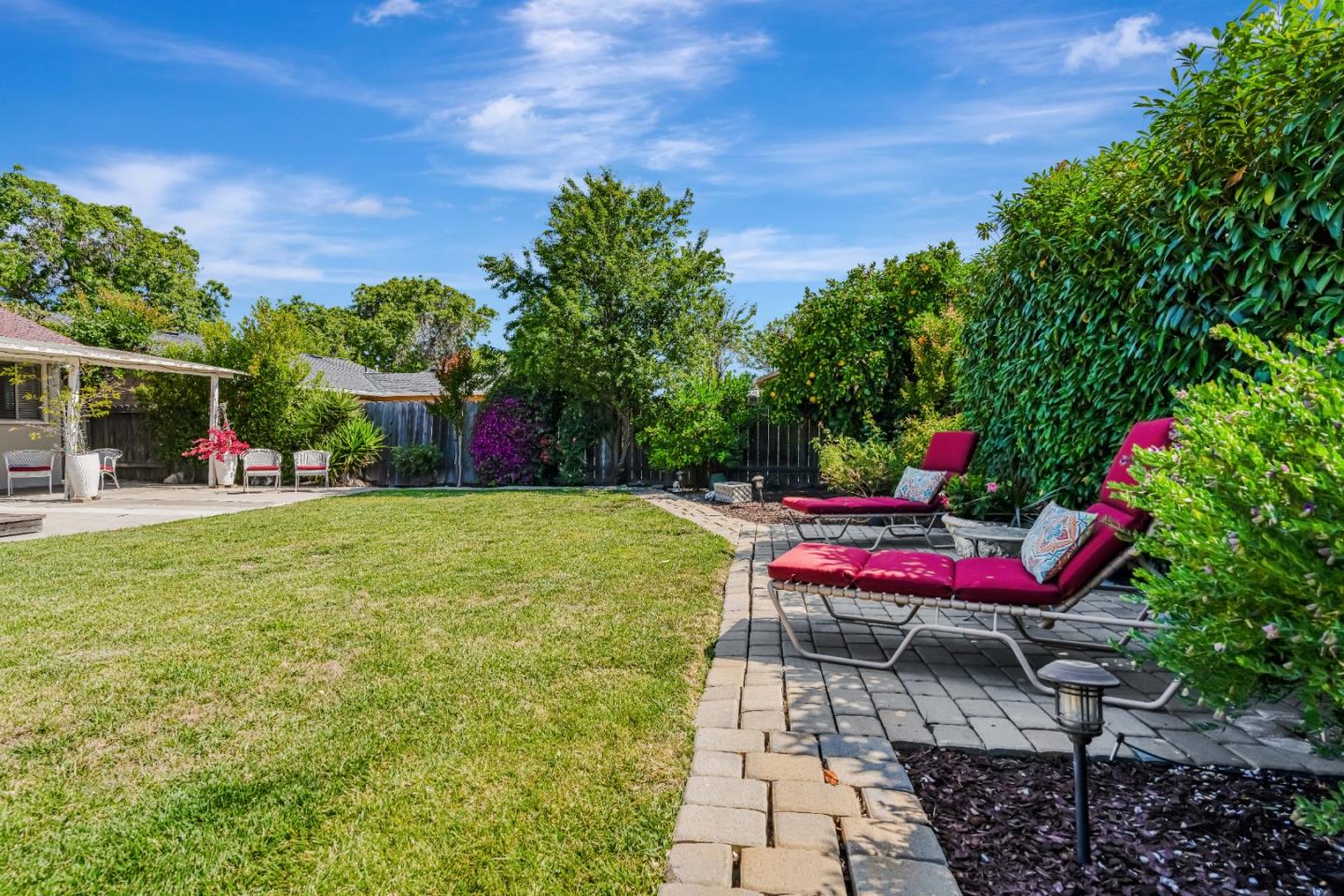 Detail Gallery Image 12 of 13 For 1320 Windermere Ave, Menlo Park,  CA 94025 - 3 Beds | 1 Baths