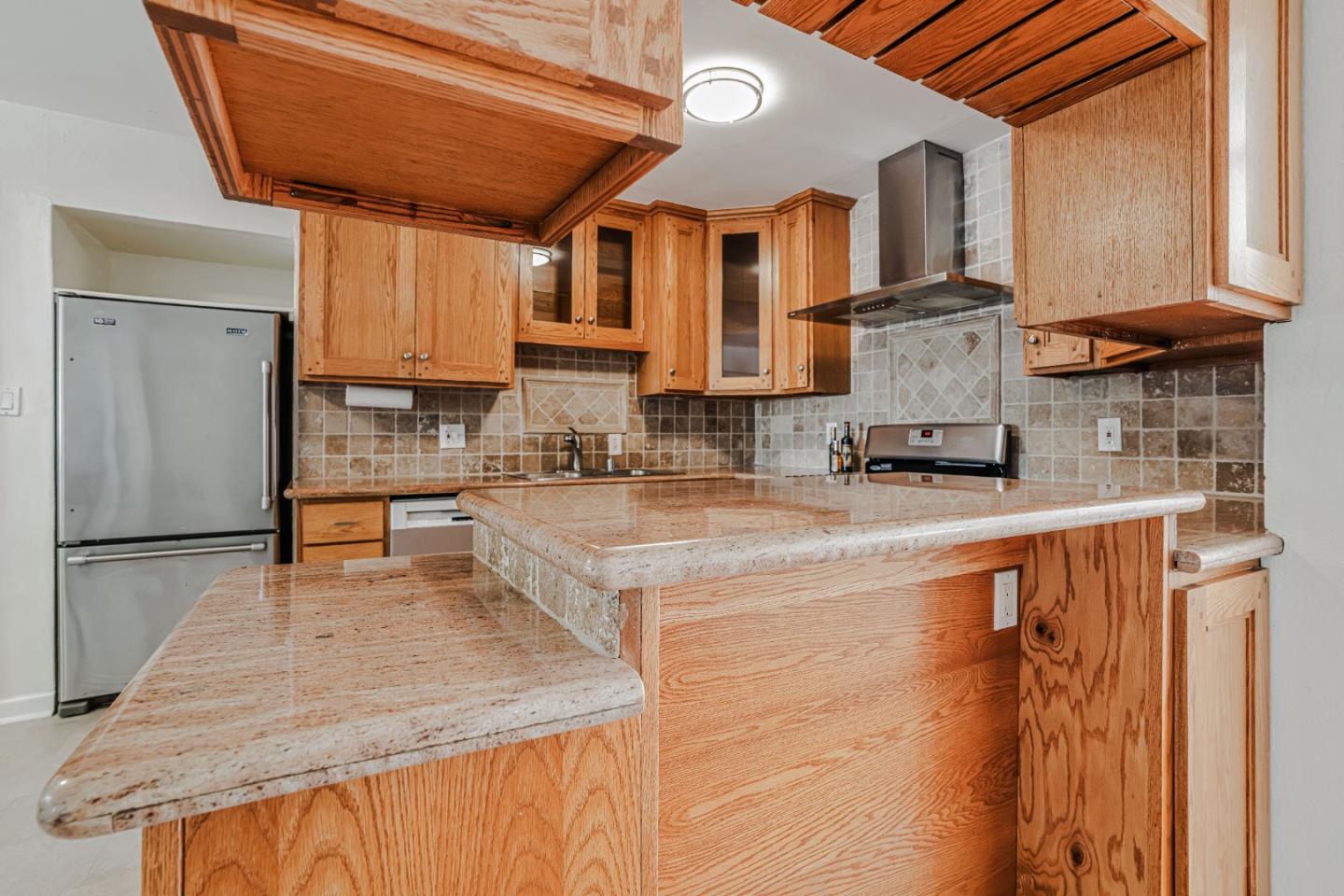 Detail Gallery Image 4 of 13 For 1320 Windermere Ave, Menlo Park,  CA 94025 - 3 Beds | 1 Baths