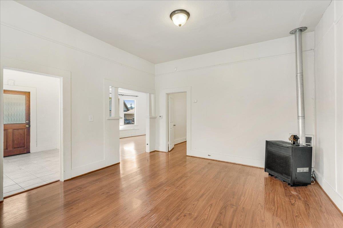 Detail Gallery Image 12 of 27 For 113 Fairbanks, Santa Cruz,  CA 95060 - 2 Beds | 1 Baths