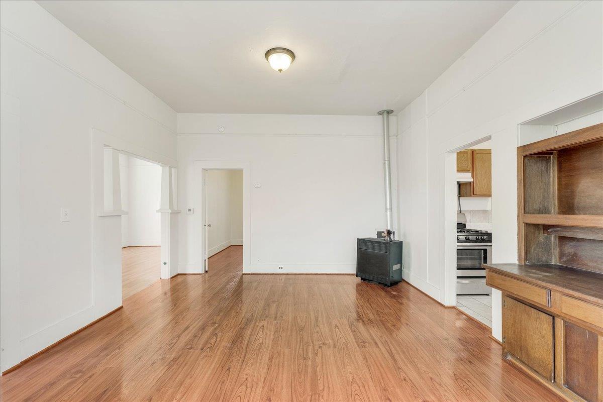 Detail Gallery Image 13 of 27 For 113 Fairbanks, Santa Cruz,  CA 95060 - 2 Beds | 1 Baths