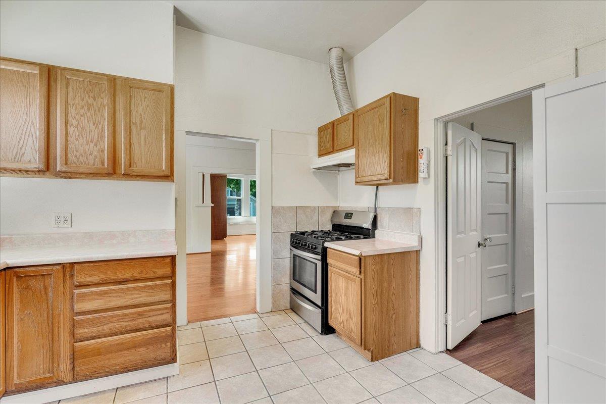Detail Gallery Image 22 of 27 For 113 Fairbanks, Santa Cruz,  CA 95060 - 2 Beds | 1 Baths